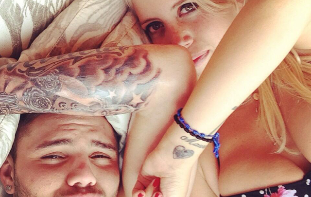 Wanda Y Mauro siguen mostrando su historia de amor en Twitter.