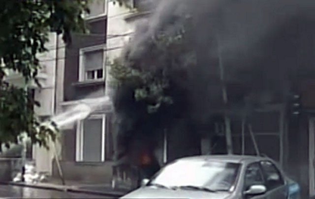 La explosión dejó varias manzanas sin luz (Foto: @InfoMedia24hrs).