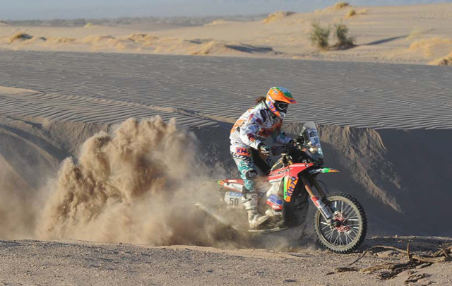 FOTO: Soultrait en la quinta etapa del Dakar 2014
