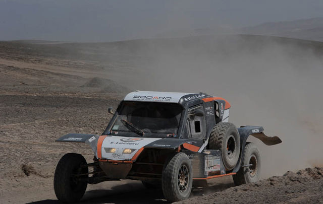 Bernard en la octava etepa del Dakar 2014 