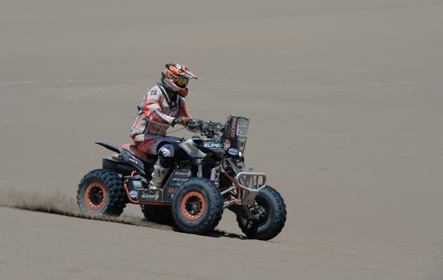 FOTO: Sainz de la novena etapa del Dakar 2014