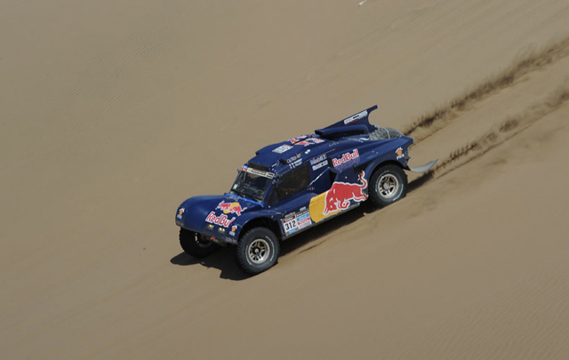 FOTO: Dabrowski en la décima etapa del Dakar 2014