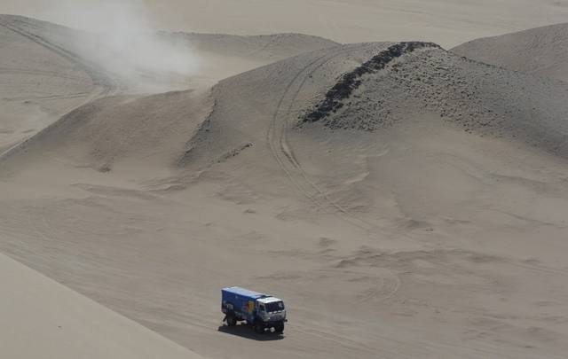 FOTO: Karginov en la décima etapa del Dakar 2014