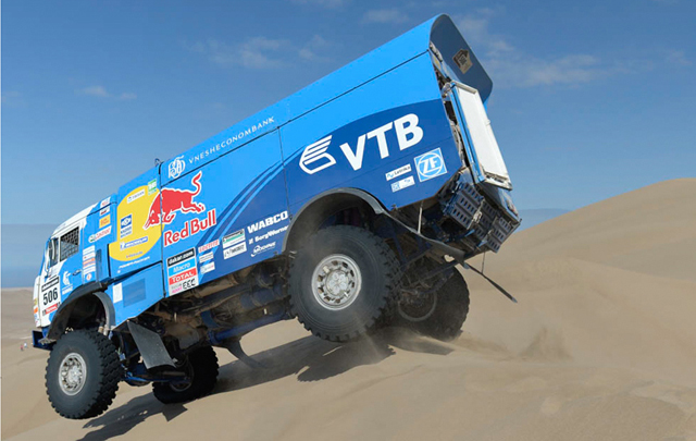 Karginov en la décima etapa del Dakar 2014