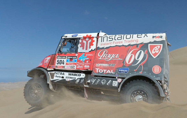 Loprais en la décima etapa del Dakar 2014