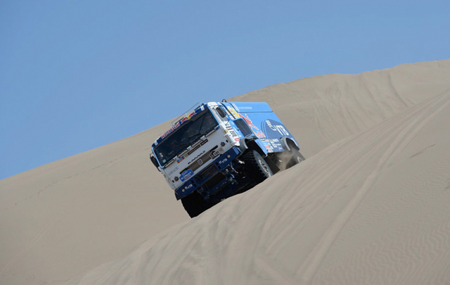 Nikolav en la décima etapa del Dakar 2014