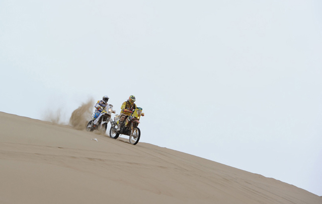 Rodríguez en la décima etapa del Dakar 2014