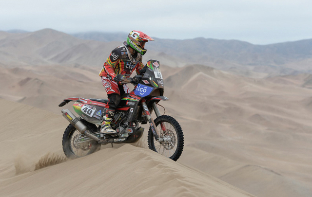 Salvatierra en la décima etapa del Dakar 2014