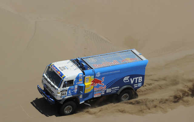 Shibalov en la décima etapa del Dakar 2014