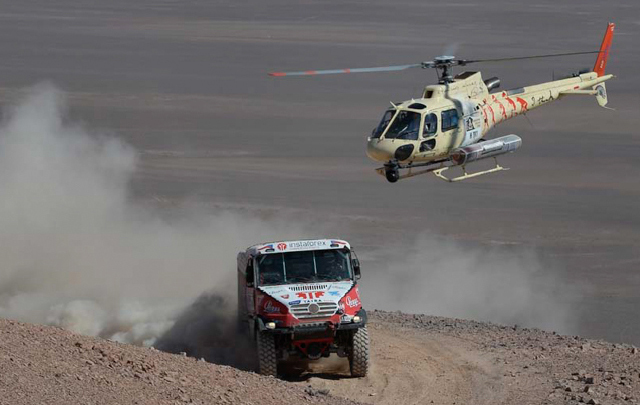 FOTO: Camión en la undécima etapa del Dakar 2014