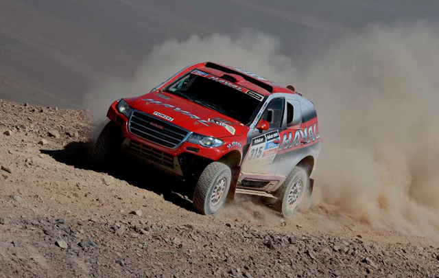 FOTO: Liparoti en la undécima etapa del Dakar 2014