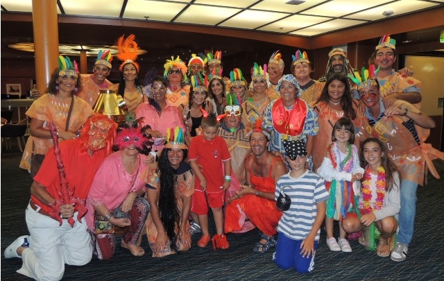 El ''Turco'' Genesir vivió una Fiesta de Carnaval en el Crucero Grand Celebration.