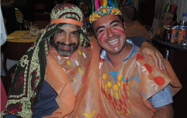 El ''Turco'' Genesir vivió una Fiesta de Carnaval en el Crucero Grand Celebration.