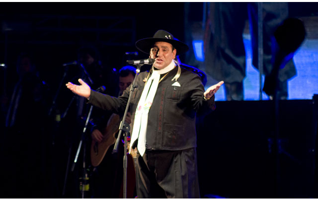 El Chaqueño desplegó sus más grandes éxitos en Villa María (Foto: David Peralta).