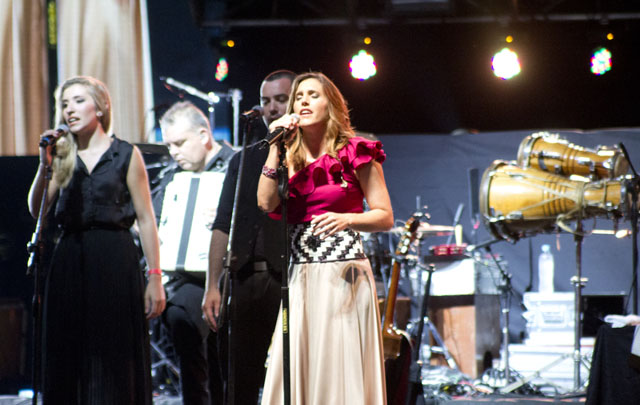 Soledad abrió la segunda noche del Festival de Peñas (Foto: David Peralta).