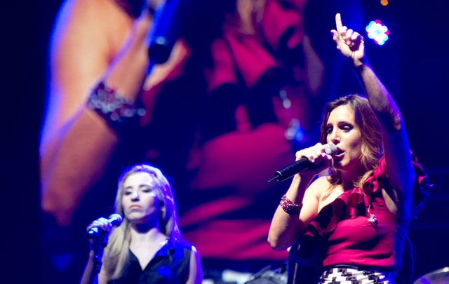 Soledad abrió la segunda noche del Festival de Peñas (Foto: David Peralta).