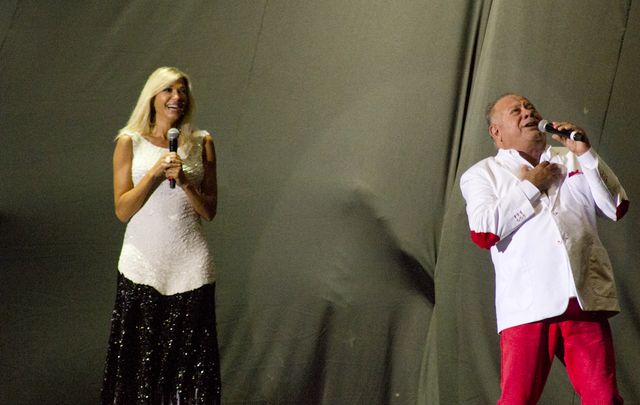 El Anfiteatro volvió a mostrarse colmado en la cuarta noche (Foto: David Peralta).