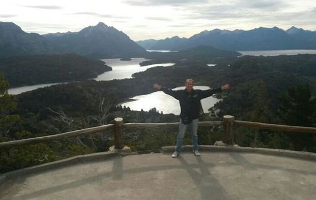 Cristian Moreschi continúa recorriendo la Patagonia Argentina.