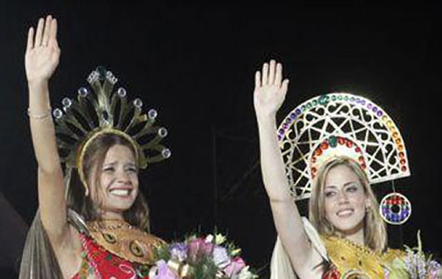 María Marcela González, vicerreina y Jimena Fernández.