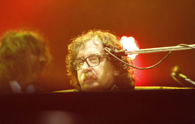 Charly García su subió al escenario pasada la medianoche.