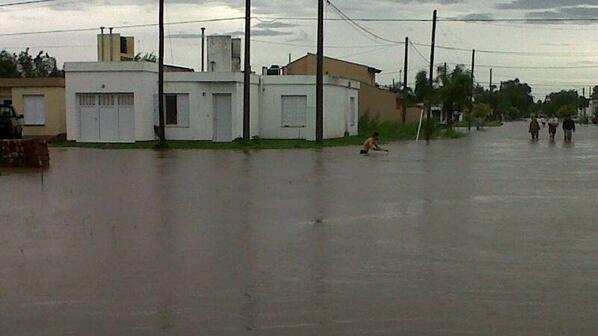 Inundación en Las Varillas (Foto:@arturomiguelher)