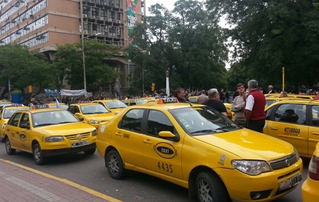 Hay un total de 3.880 chapas de taxis.