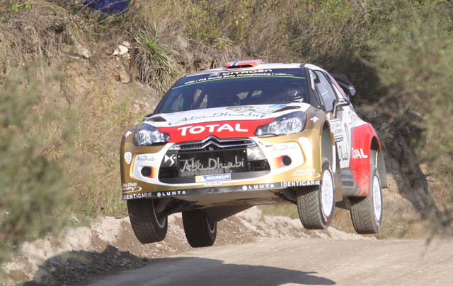 El Rally Mundial debutó con gran convocatoria en las sierras. 