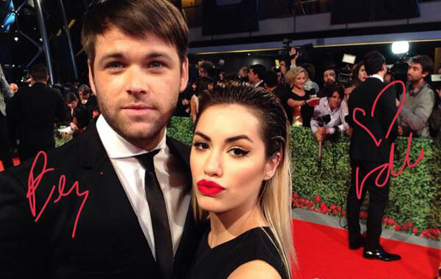 Benjamin Amadeo y Lali Espósito en la alfombra roja.