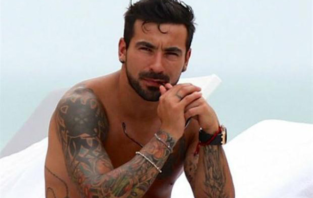 El Pocho levanta suspiros en la platea femenina.