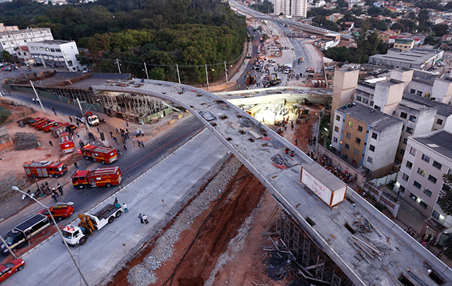 FOTO: Se cayó puente en Belo Horizonte