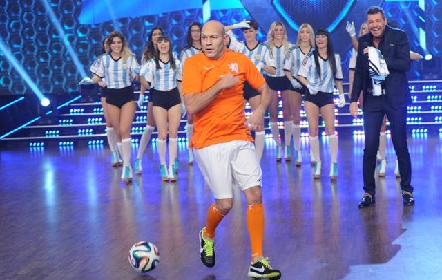 La imitación de Robben en Showmatch, por Freddy Villarreal