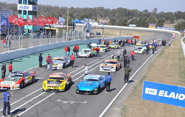 Matías Rossi se quedó con la carrera en el Cabalén.