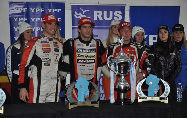 Matías Rossi se quedó con la carrera en el Cabalén.