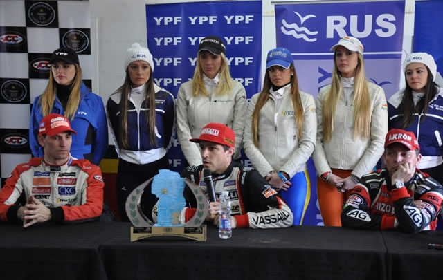 Matías Rossi se quedó con la carrera en el Cabalén.