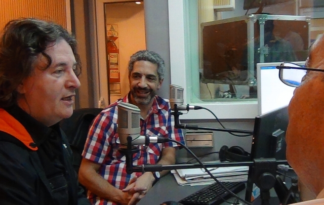 Miguel Mateos cantó en los nuevos estudios de Cadena 3.