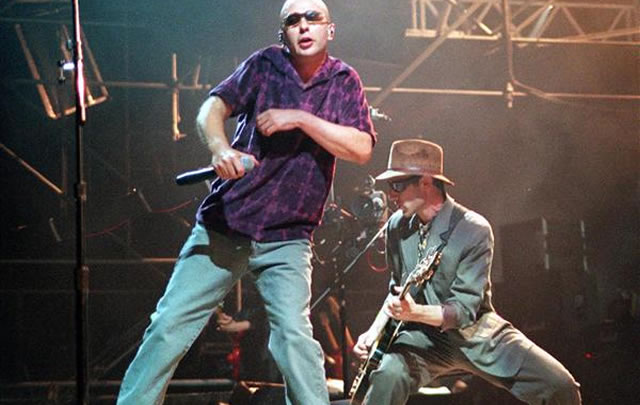 La discografía completa está disponible en diversas plataformas.