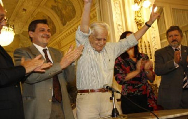 Cafiero en 2009 durante un homenaje a desaparecidos y a ex presos políticos.