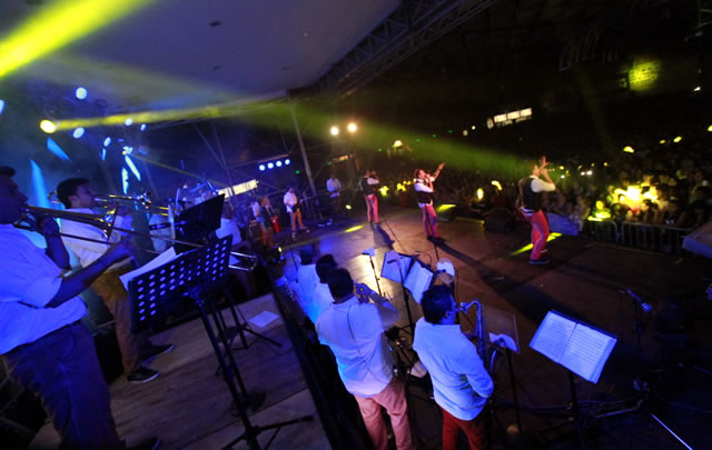 Banda XXI presentó en Villa Retiro ''Bien Arriba''.