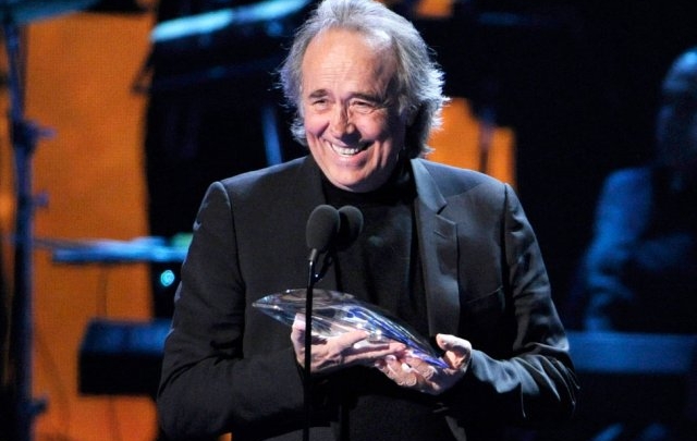 Serrat recibió el premio a persona del año.