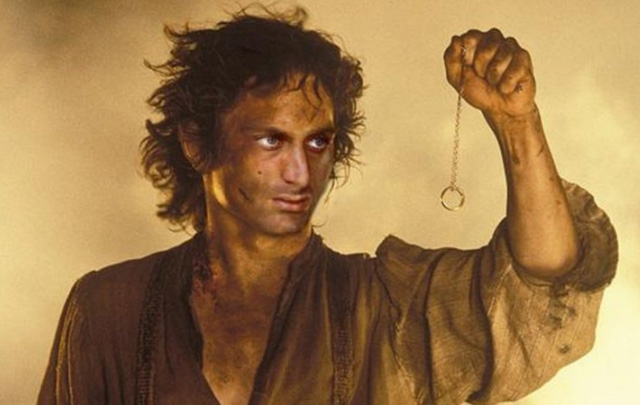 Los ingeniosos afiches no se hicieron esperar.