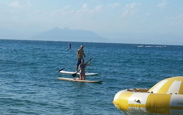 Agustina se animó a bucear en la playa Joao Fernandes.