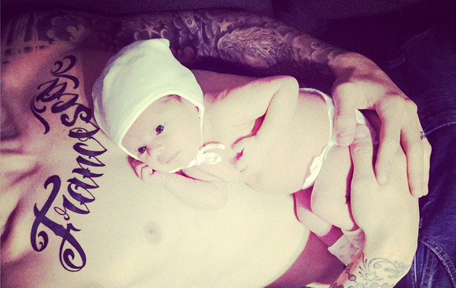 Mauro Icardi homenajeó a su primogénita con un tatuaje en su pecho.