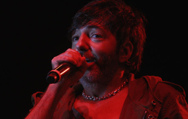 Babasónicos tocó uno de sus hits ,''Me gustas tanto'', del disco Infame.