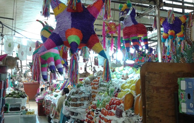 FOTO: El Turco visitó el Mercado Central de Coyoacán.