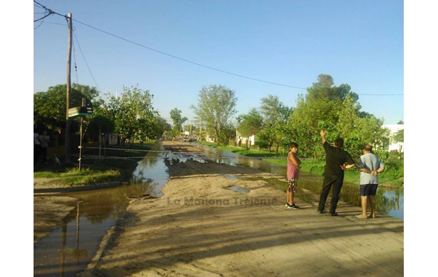 Inundaciones en Obispo Trejo (La Mañana Trejense)