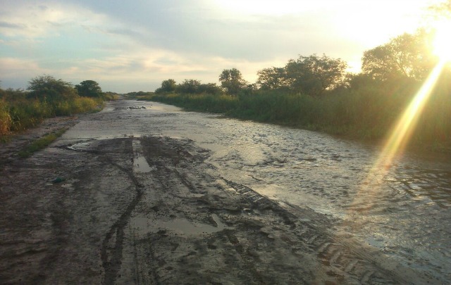 Inundaciones en Obispo Trejo (Foto WhatsApp Pablo)