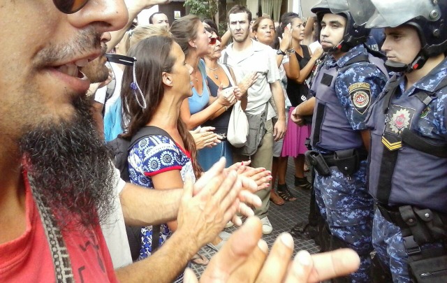 Serios incidentes en la sede de Uepc tras el acuerdo salarial.