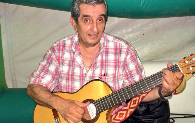 El Negro Álvarez, poco antes de subir al escenario. 