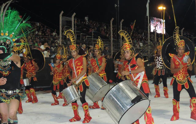 El 95% de los trajes fueron confeccionados en Argentina.