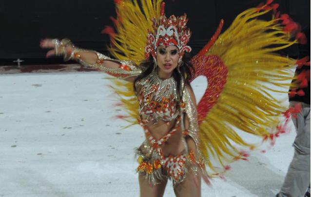 El 95% de los trajes fueron confeccionados en Argentina.